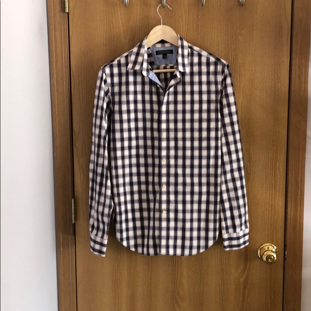 Banana Republic Dress Shirt, Size Small